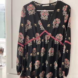 Black long sleeve dress